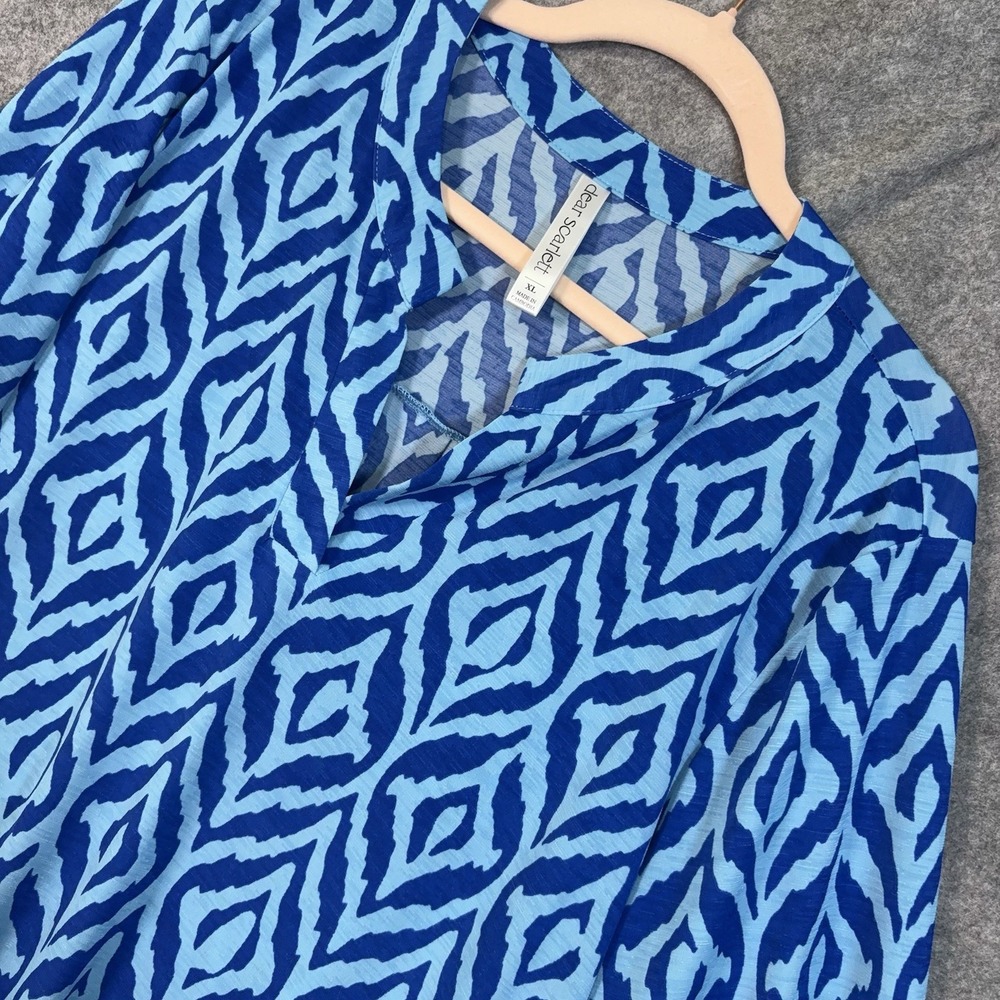 Dear Scarlett Blouse Womens XL Blue Geometric Roll Tab Lightweight Stretch